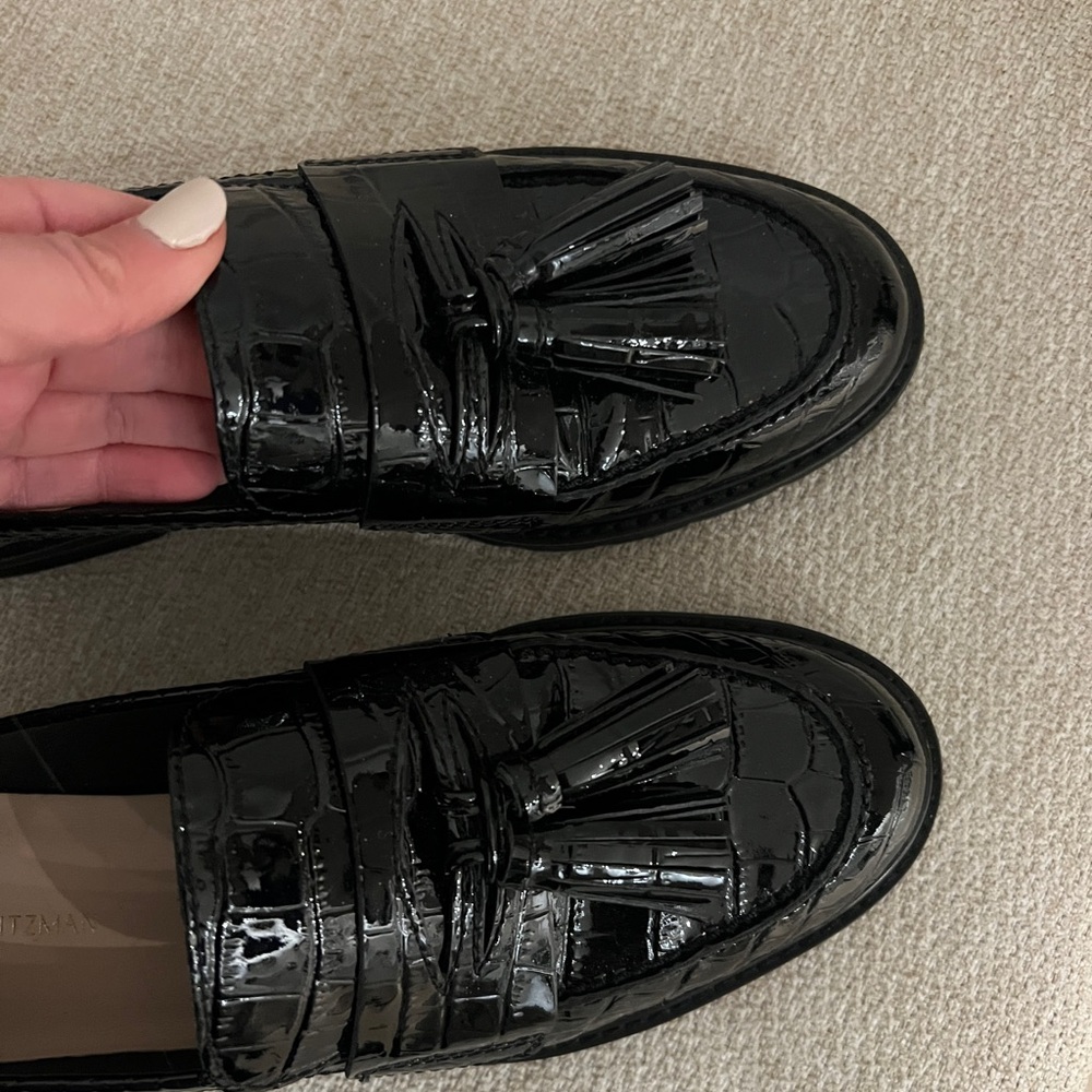 Stuart Weitzman Patent Leather Adrina Loafer with Tassle - Picture 4 of 5